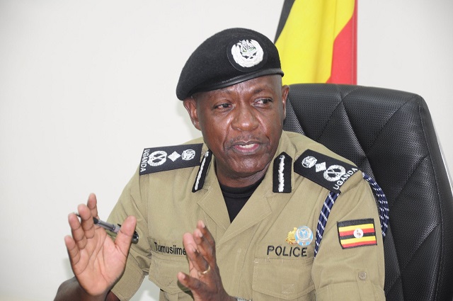 Museveni withdrawals top army officers from police