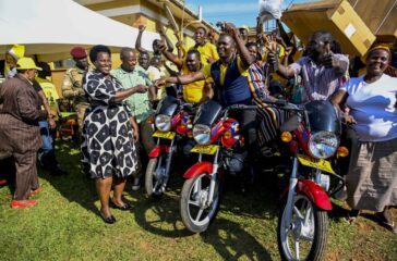 1-M7 represented by SH comptroller fulfils a pledge to Nkumba Bufulu NRM Mobilizers Association and Quarter guards Association