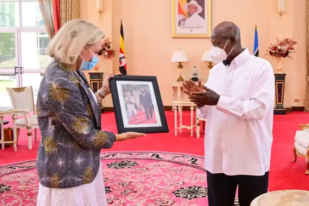 Museveni bids farewell to outgoing British High Commissioner