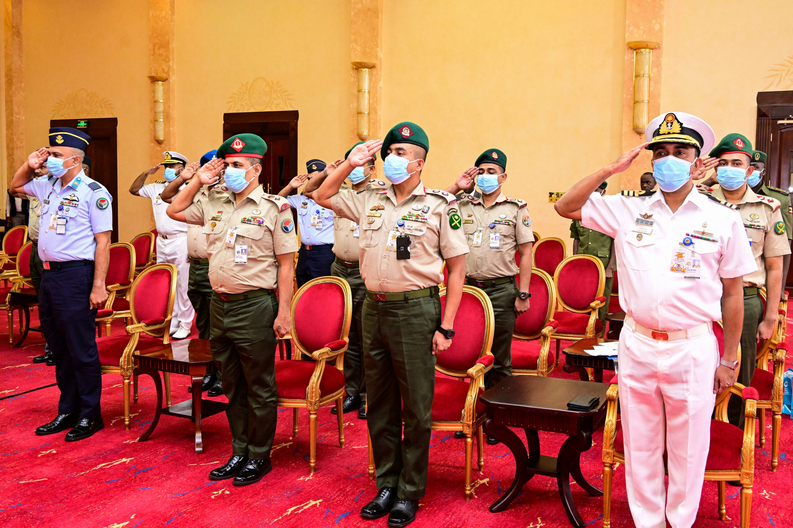 Officers from Bangaladesh National Defence College salute during their meeting with President Museveni at State House Entebbe on Wednesday Sept 11. PPU Photo..