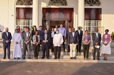 President Museveni meets a group from Emirates Airlines on Tourism trip to Uganda - 12
