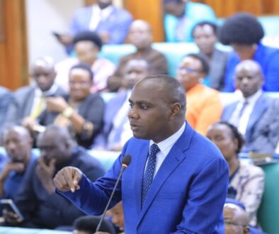 hon musasizi