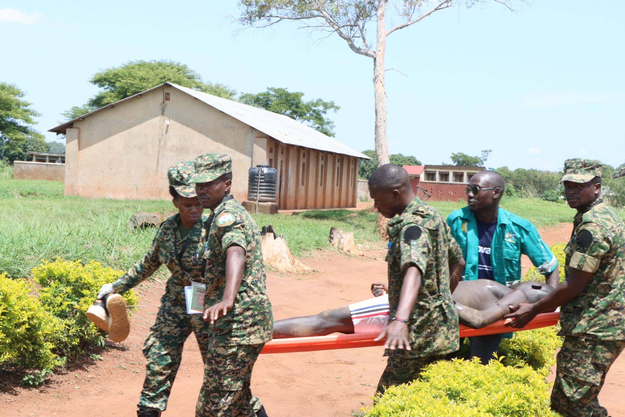 UPDF-Medics-trying-to-rescue-late-Dono-Solomon-who-passed-on-2048x1365 UPDF-Medics-trying-to-rescue-late-Dono-Solomon-who-passed-on-2048x1365
