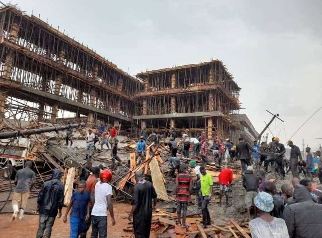 kisenyi-building collapsed