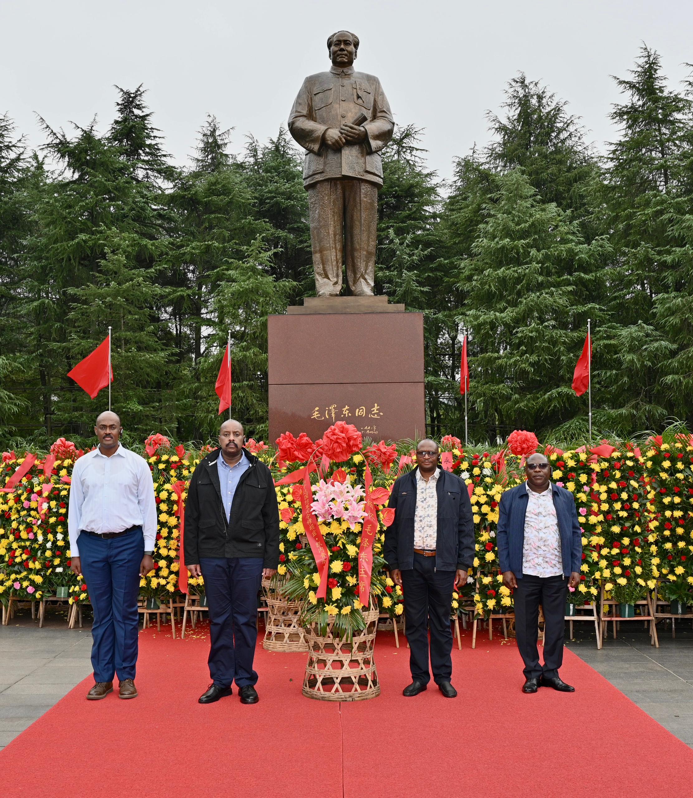 muhoozi china muhoozi china