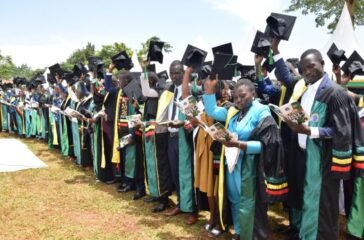 Graduands-swearing-in-to-serve-as-Nurses.JPG-2048x1365