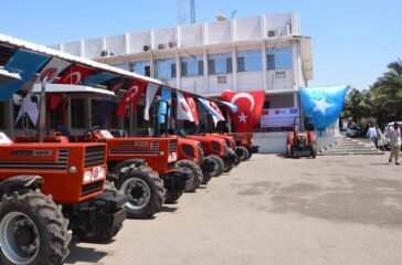 Somalia receives equipment from Turkey
