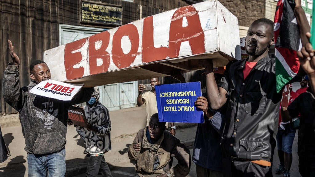 Kenya minister apologises over US Ebola facility