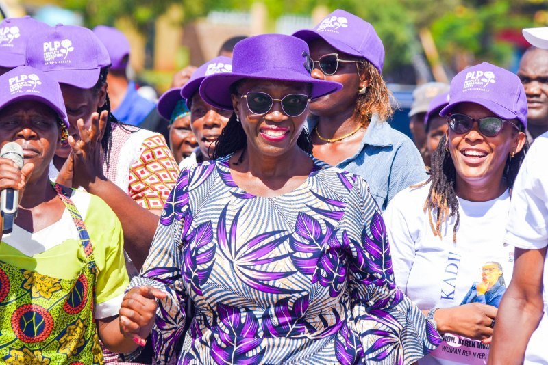 Karua en route to Nairobi after being denied entry into Uganda